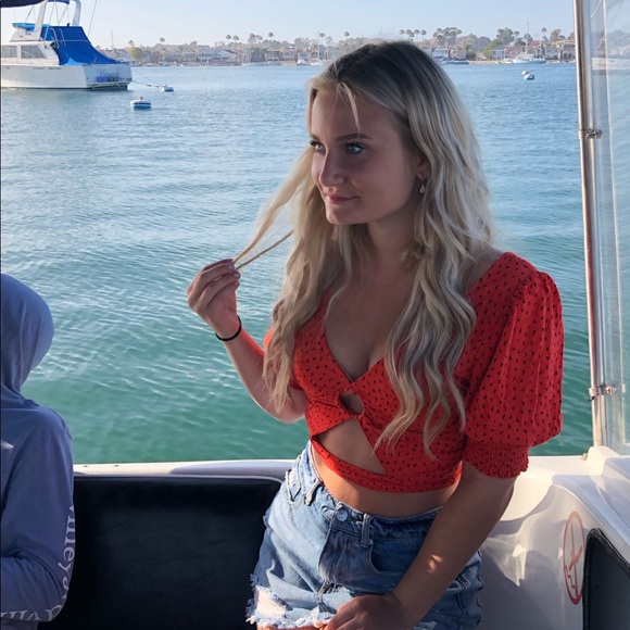 brooke_besikof
